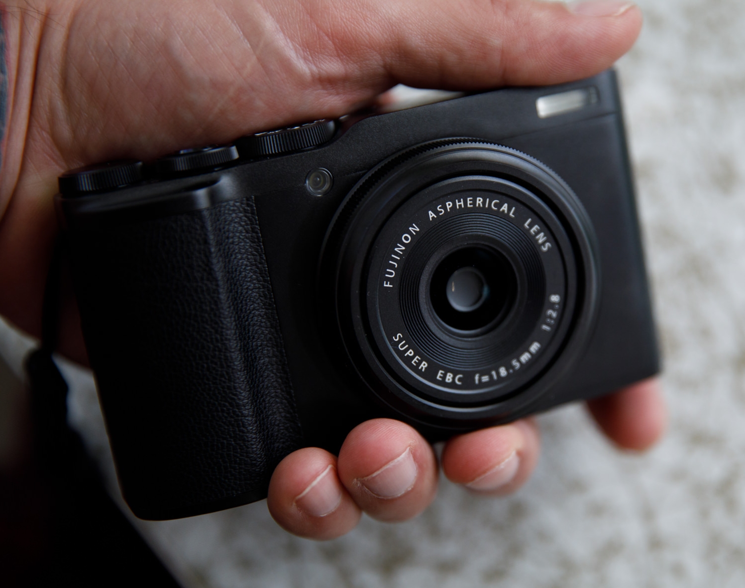 富士フイルム XF10 BLACK - デジタルカメラ
